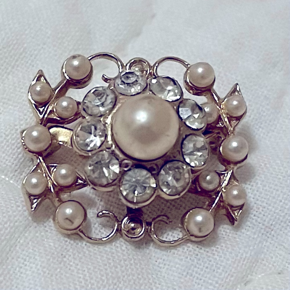CORO MARKED Brooch, Elegant Pearls FacetedCrystals, SCATTER PIN, Gold Tone VTG